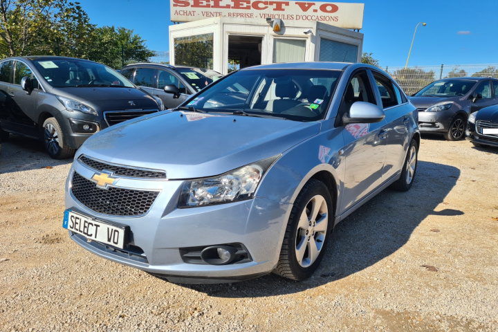 CHEVROLET CRUZE