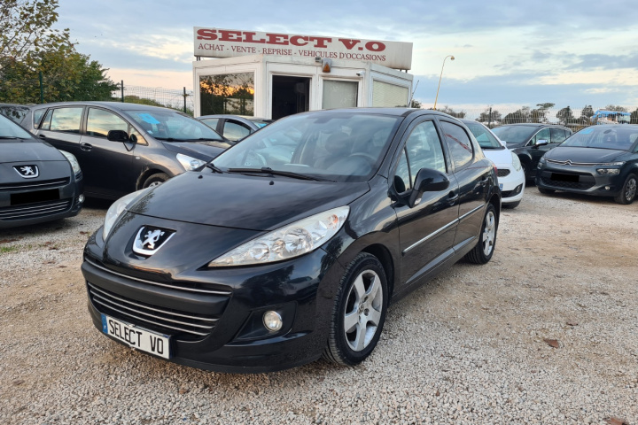 PEUGEOT 207