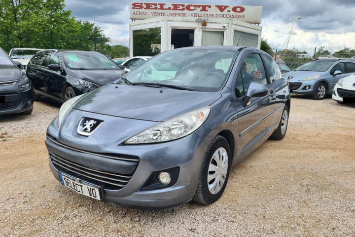 PEUGEOT 207