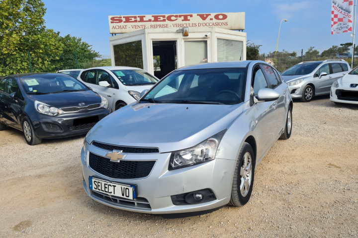 CHEVROLET  CRUZE