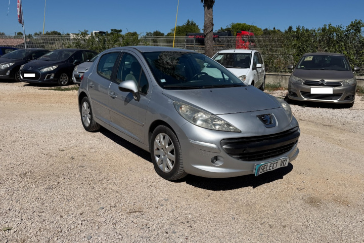 PEUGEOT 207